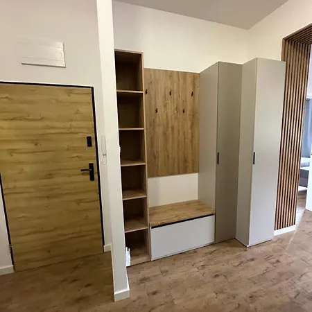 アパート Mieszkanie Kompletnie Wyposazony Wifi Parking Niedaleko Centrum *