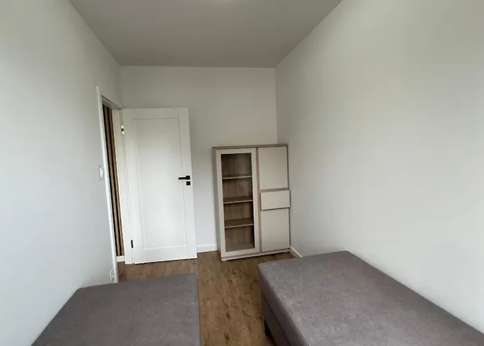 Lägenhet Mieszkanie Kompletnie Wyposazony Wifi Parking Niedaleko Centrum